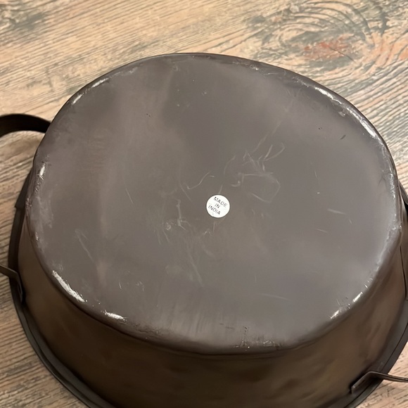 Heavy Rustic Metal Container - Picture 5 of 6